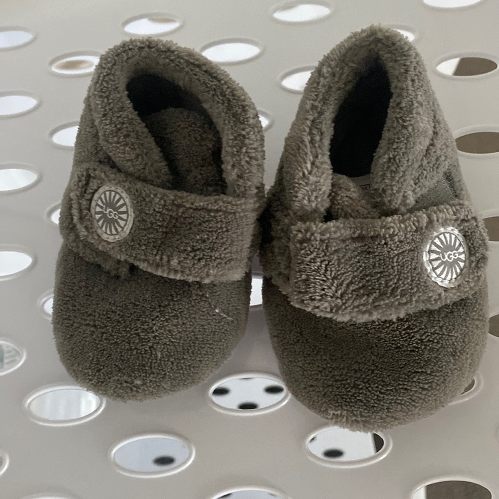 Ugg Bixbee Booties 2/3